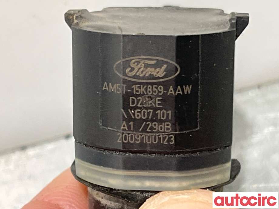 Parkeringssensor bak til Ford Kuga 2008-2012 (Type I)  (FORD|2212315|607101|AM5T-15K859-AAW)