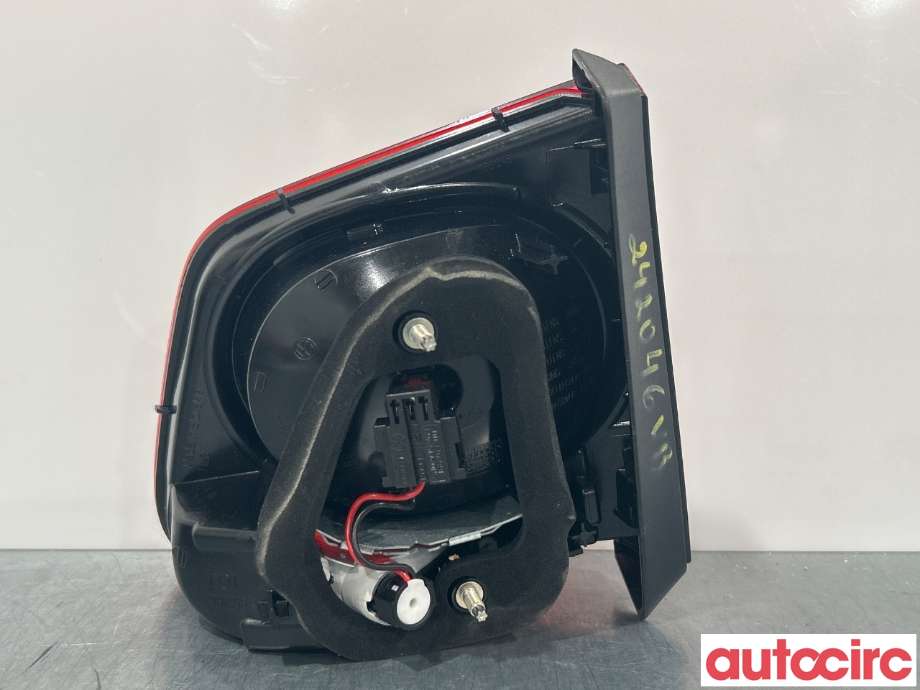 Baklykt venstre indre til VW Tiguan 2011-2016 (Type I, Fase 2)  (VOLKSWAGEN|5N0945107B|5N0945093B)