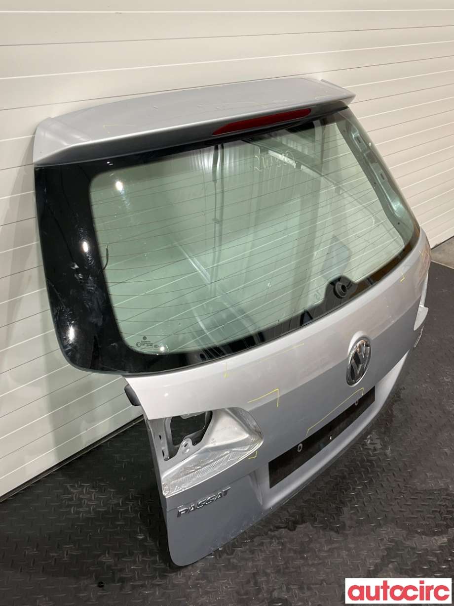 Bakluke til VW Passat 2011-2015 (B7) (B7) (VOLKSWAGEN|3AF827025A)
