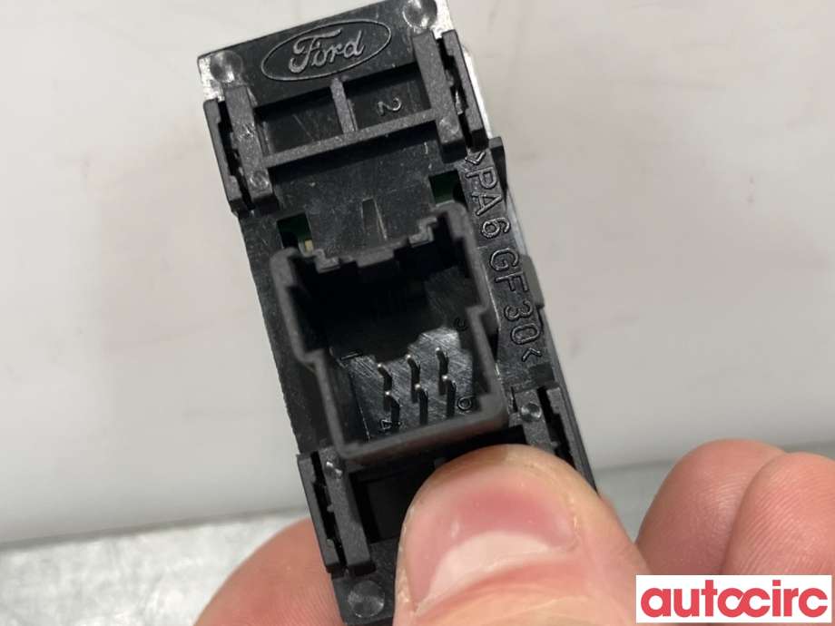 Bryter nødblink til Ford Kuga 2008-2012 (Type I)  (FORD|1591825||9V4T13A350AA)
