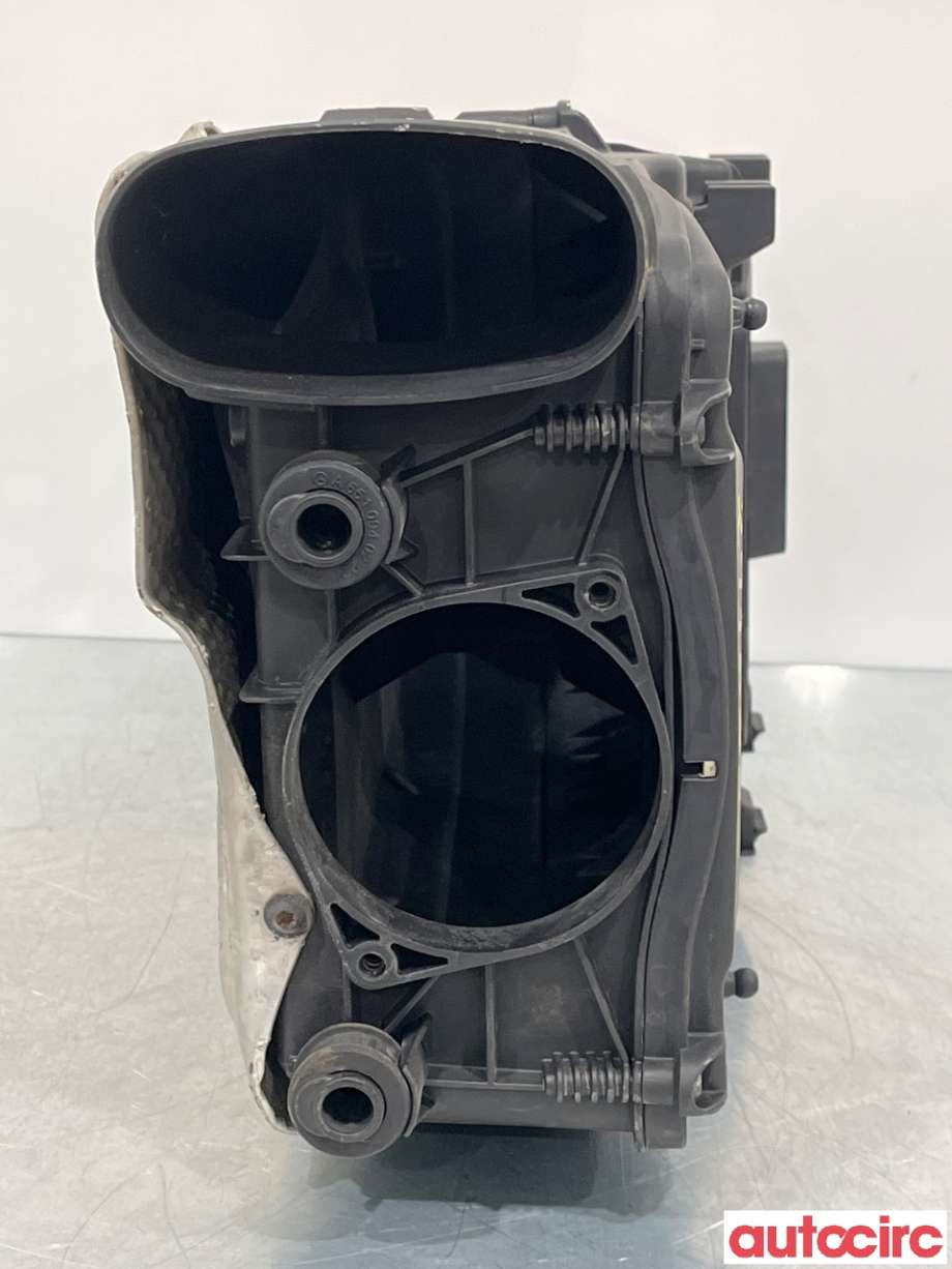 Luftfilterboks til Mercedes GLK 2008-2015 (X204) (X204) (MERCEDES|A6510901701|)