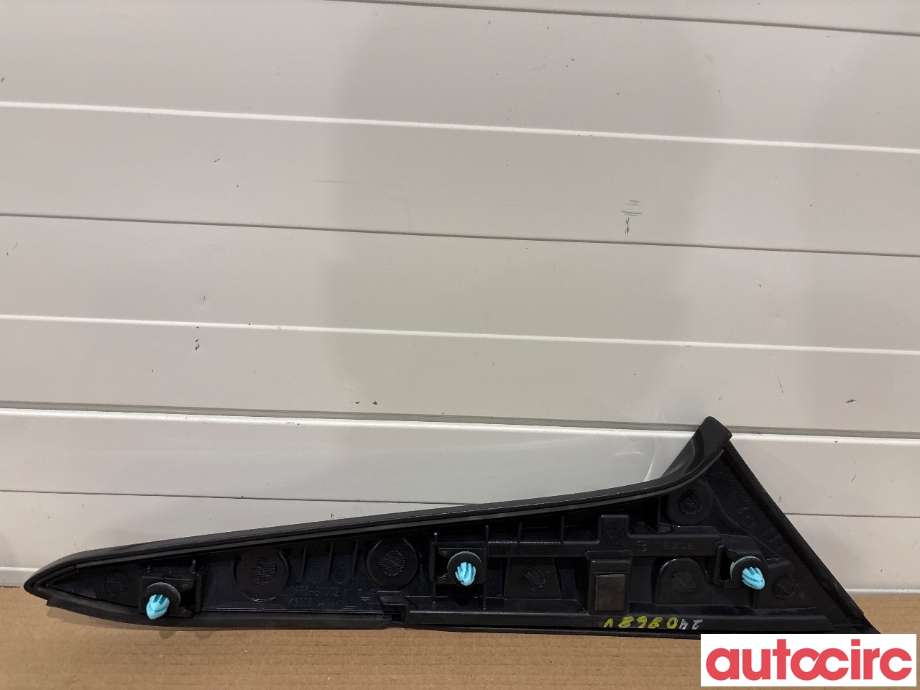 Spoiler bakluke til Mazda CX-30 2020-->>  (MAZDA|DFR5519C0|)