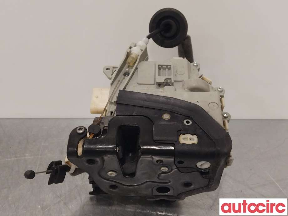 Låsekasse høyre foran til Audi A6 2011-2014 (Type IV, Fase 1) (C7) (C7) (AUDI|8J1837016E||8J1837016C)