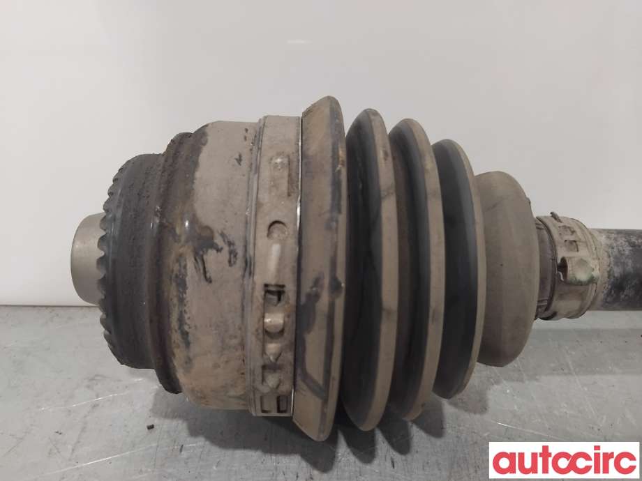 Drivaksel høyre foran til BMW X3 2010-2017 (F25) (F25) (BMW|31607619658|7598028|31608675014)