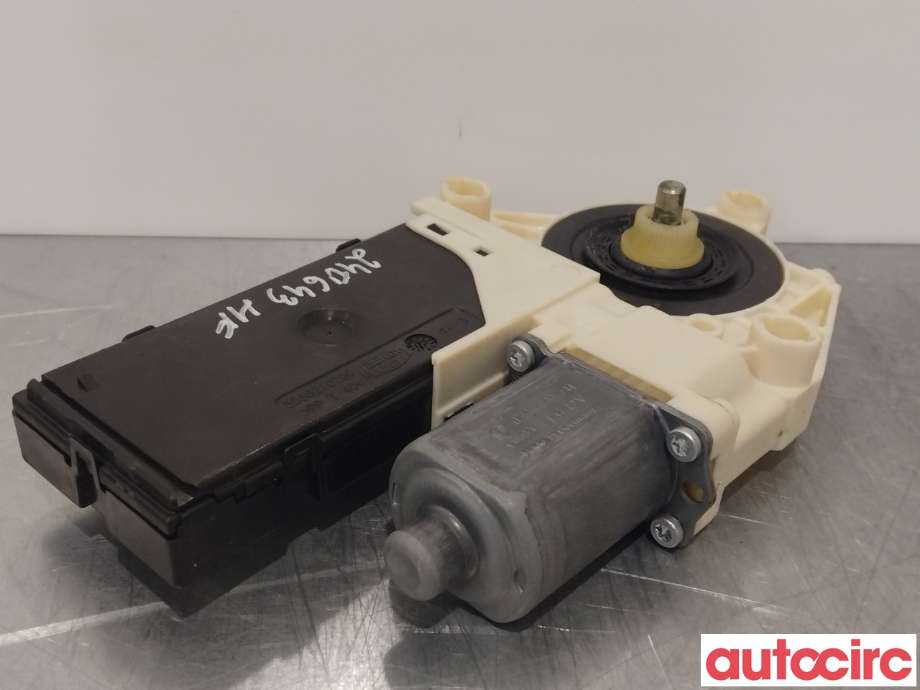 Ruteheis høyre foran til Renault Laguna 2011-2014 Type III, Fase 2 (RENAULT|807307296R|)