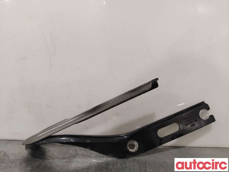 Panserhengsler til VW T-Cross 2019-->>  (VOLKSWAGEN|2GM823302|)