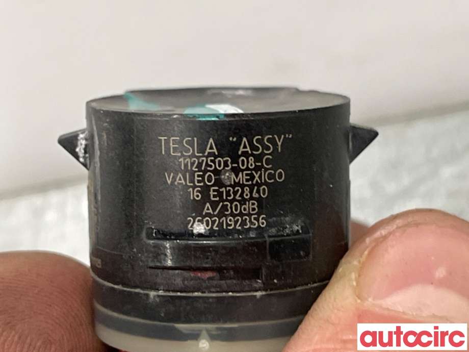 Parkeringssensor bak til Tesla Model 3 2018-2023 (Fase 1)  (TESLA|1127503-08-C|E132840)