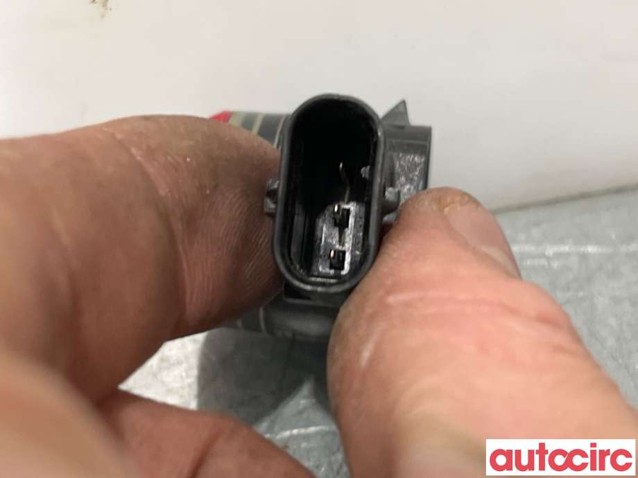 Parkeringssensor bak til Tesla Model 3 2018-2023 (Fase 1)  (TESLA|1127503-08-C|E132840)