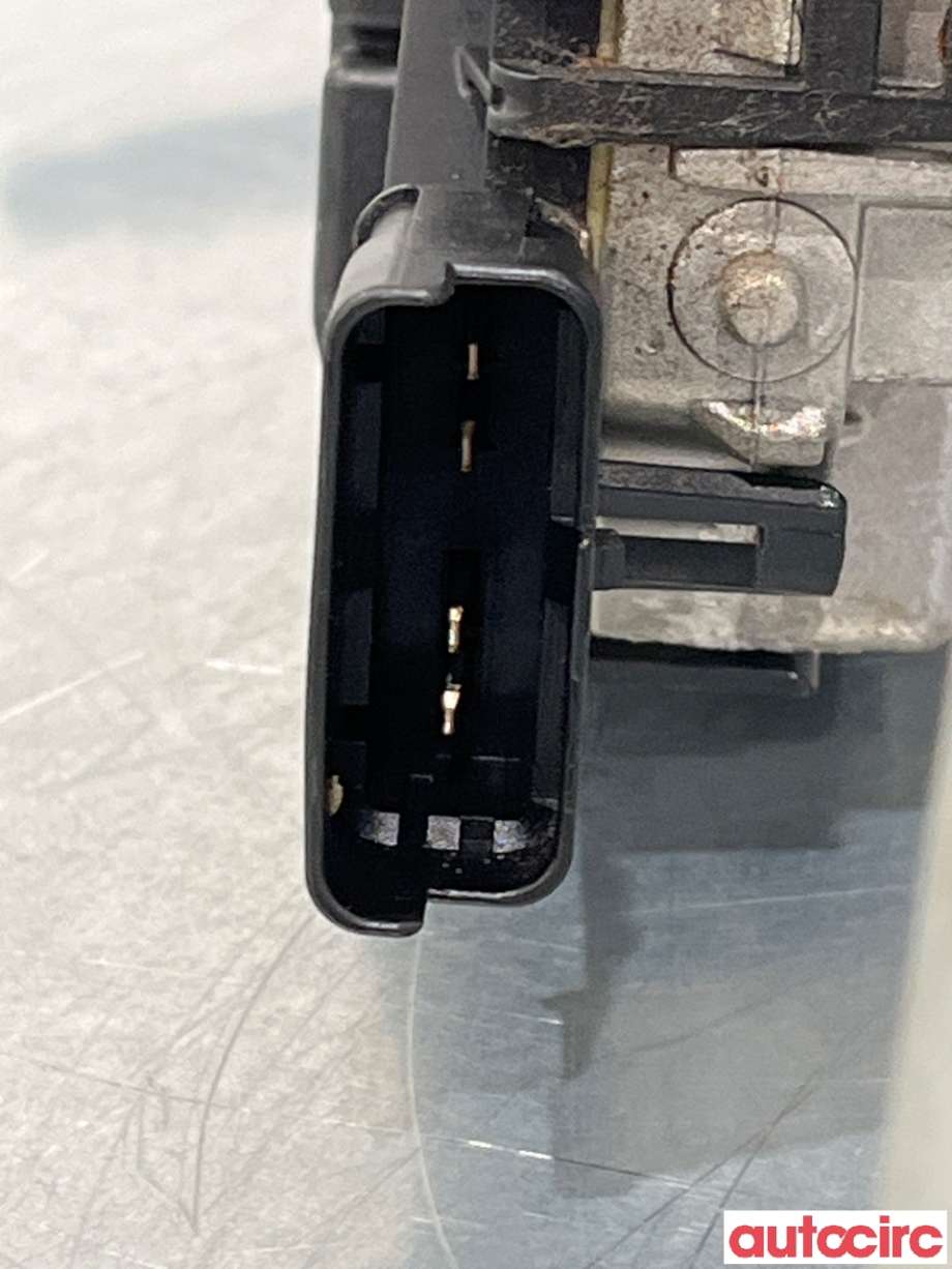 Viskermotor frontrute til Peugeot 2008 2013-2019 (Type I)  (PEUGEOT|9673222580|0390241540)