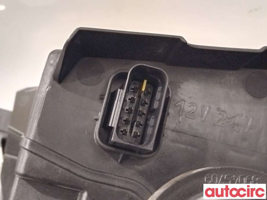 Frontlykt høyre halogen til Opel Combo E 2019-->>  (OPEL|1634150880|90145358|9816825980)