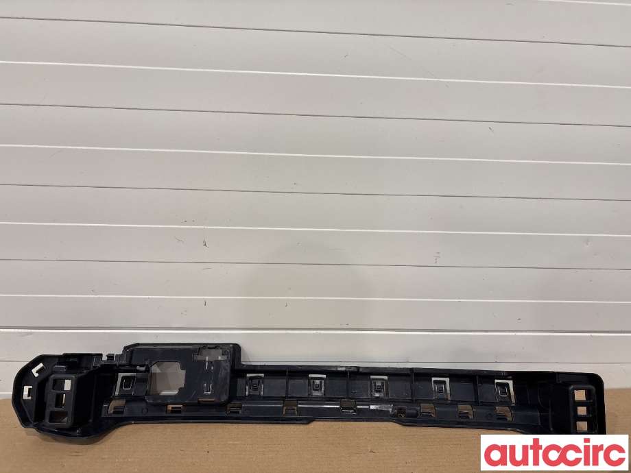 Diverse deler til BMW X1 2022-->> (U11) (U11) (BMW|51129851502|)