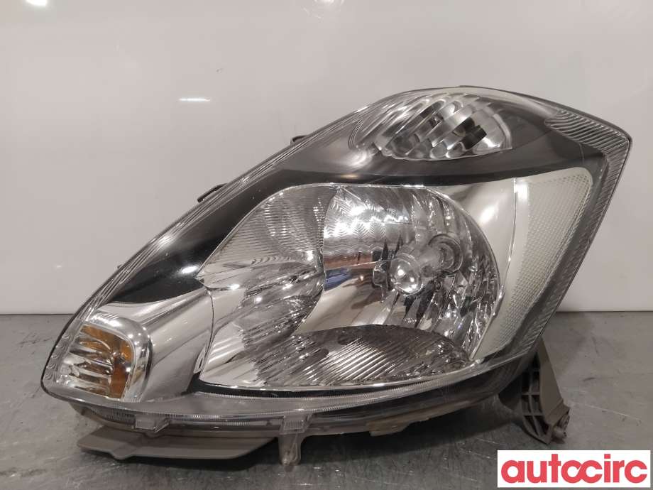 Frontlykt venstre halogen til Subaru Justy, 2003-2007 (Type III)  (SUBARU|NO NR)