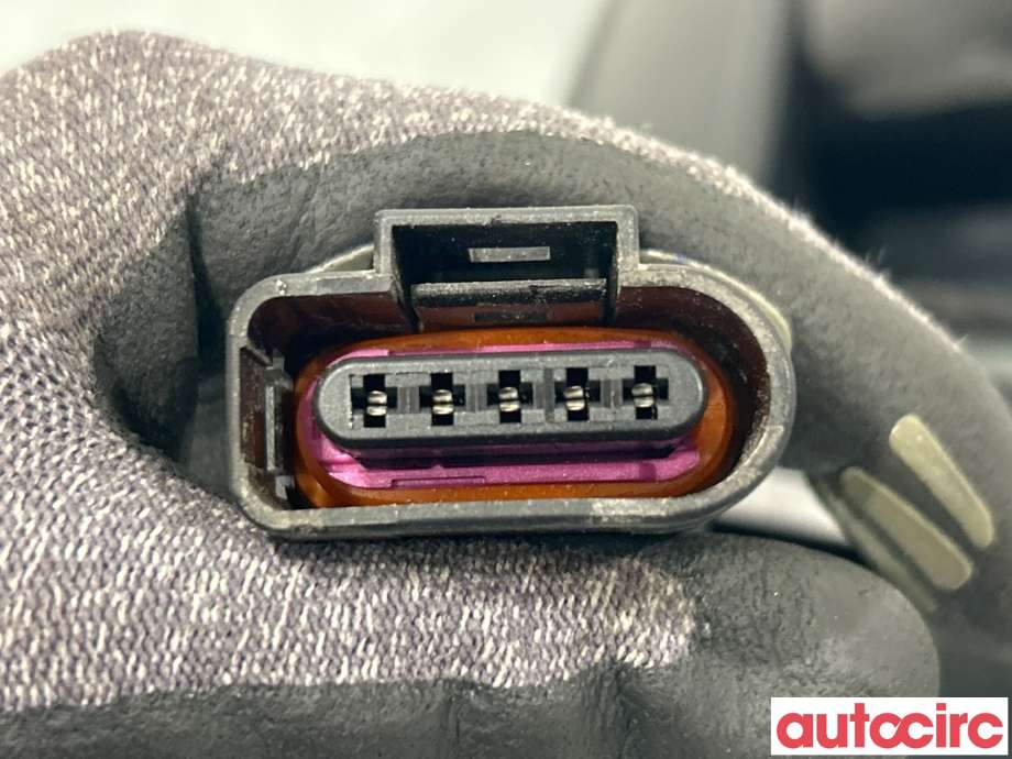 Speil høyre til VW E-Up 2013-2019  (VOLKSWAGEN|1S1857508AA|)