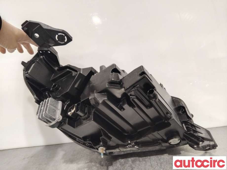 Frontlykt venstre halogen til Opel Corsa F 2019-->>  (OPEL|9829522780|354261827|39162653)