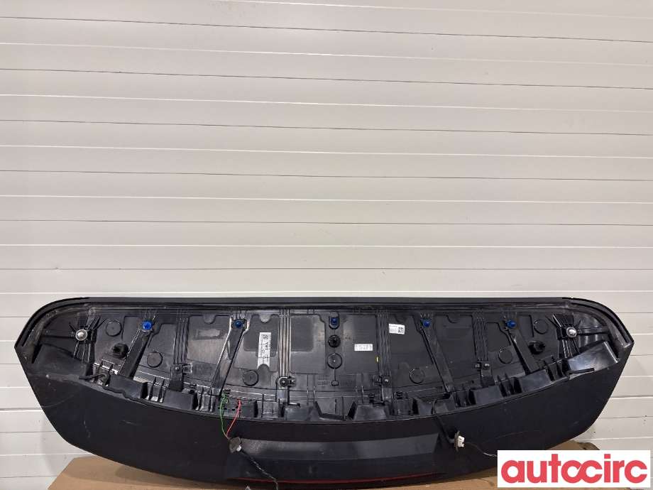 Spoiler bakluke til Audi e-tron 2018-->>  (AUDI|4KE827933|)