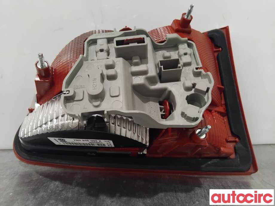 Baklykt venstre indre til VW Sharan 2010-->> (Type II)  (VOLKSWAGEN|7N0945093K|90008803)