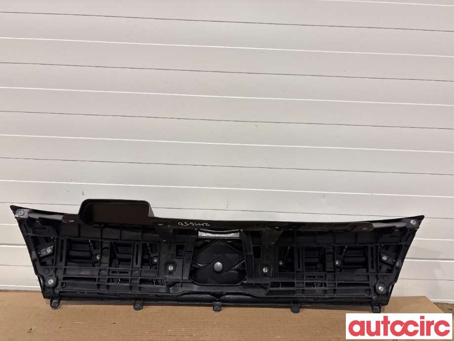 Grill til Suzuki Vitara 2015-->> (Type IV)  (SUZUKI|72110-86R00|)