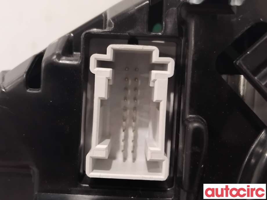 Instrumentpanel til Mercedes C-Klasse 2014-2018 (Fase 1) (W205) (W205) (MERCEDES|A2059002030|A2C99865800|A2059007936)