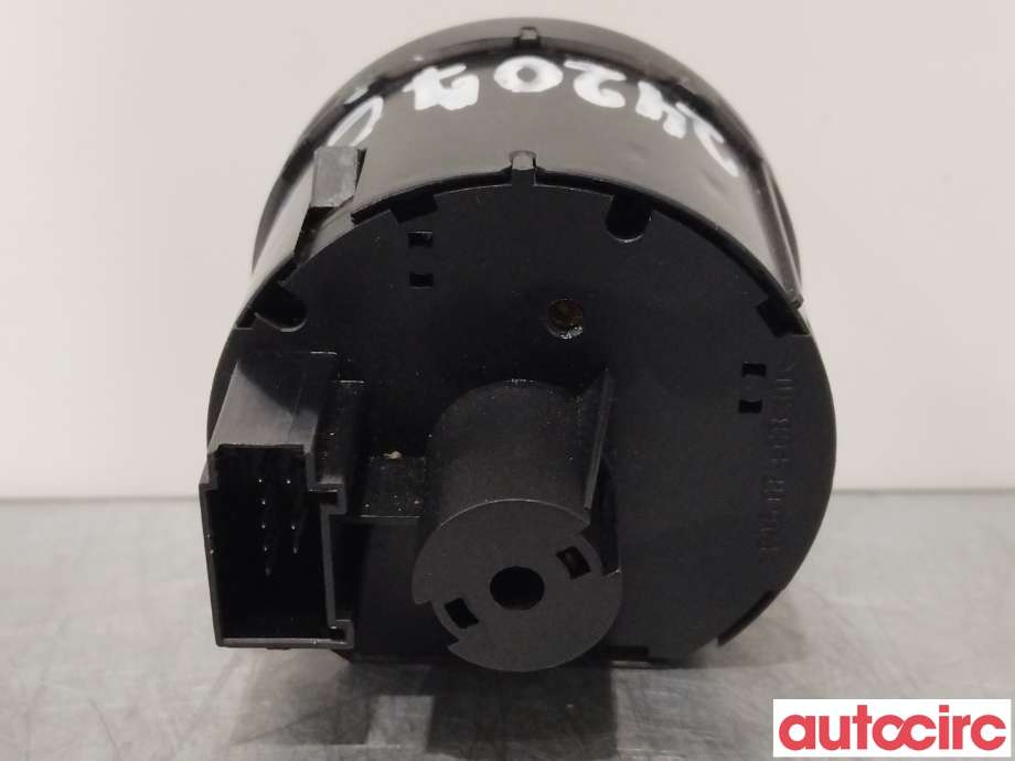Bryter lys til VW Transporter / Caravelle 2015-2019 (T6) (T6) (VOLKSWAGEN|1K0941431|1K0941431BB)