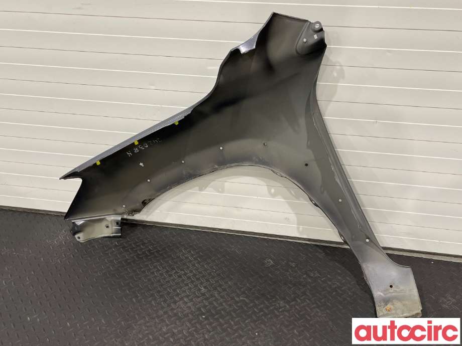 Skjerm høyre foran til Toyota RAV4 2009-2013 (Type III, Fase 2)  (TOYOTA|5381142300)