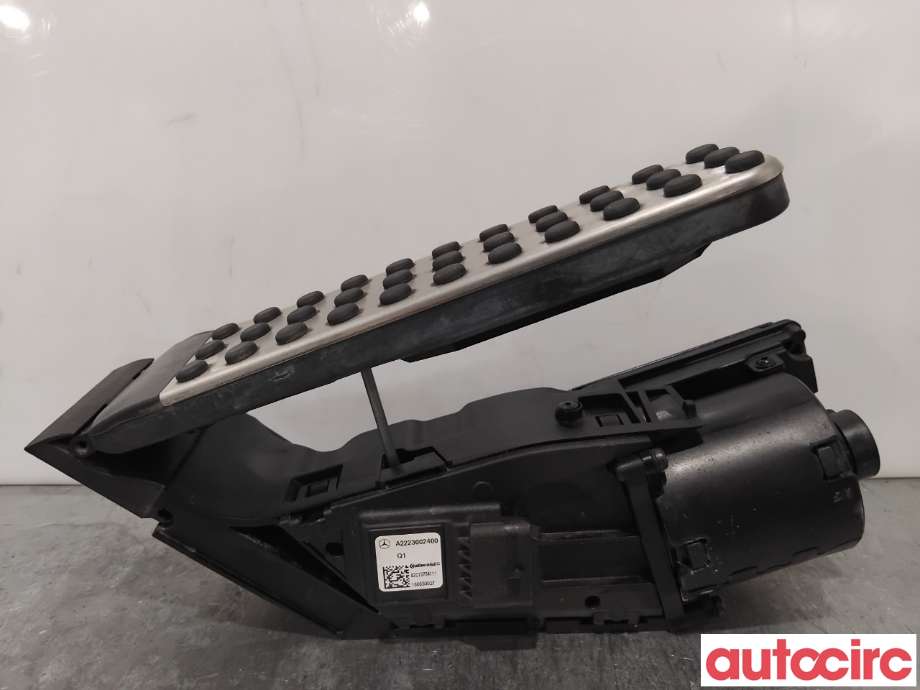 Pedal gass til Mercedes C-Klasse 2014-2018 (Fase 1) (W205) (W205) (MERCEDES|A2223003500|A2C73734111|A2223002400)
