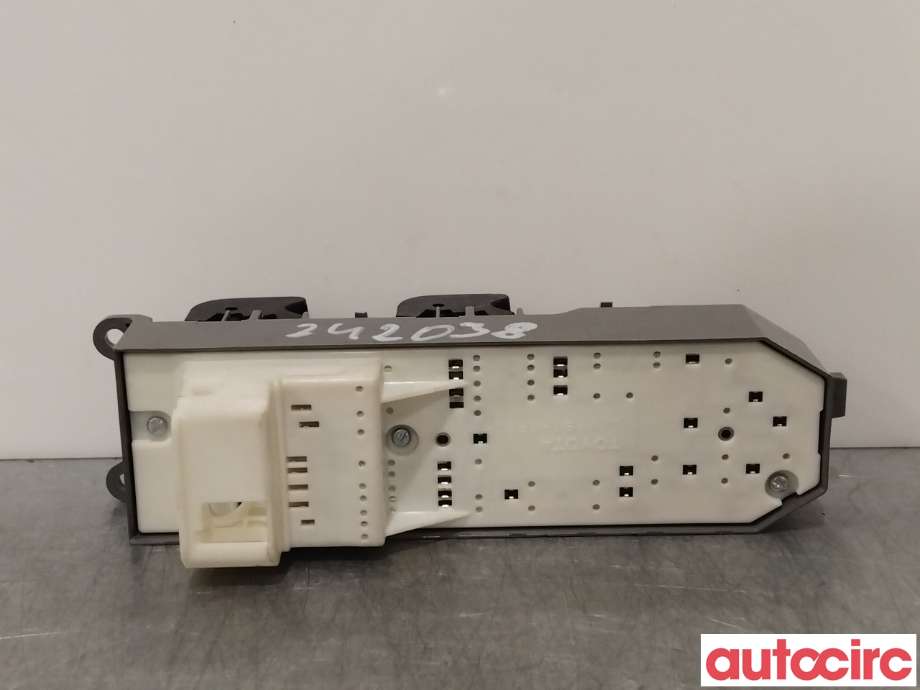 Bryter ruteheis til Toyota RAV4 2009-2013 (Type III, Fase 2)  (TOYOTA|8482012520|)