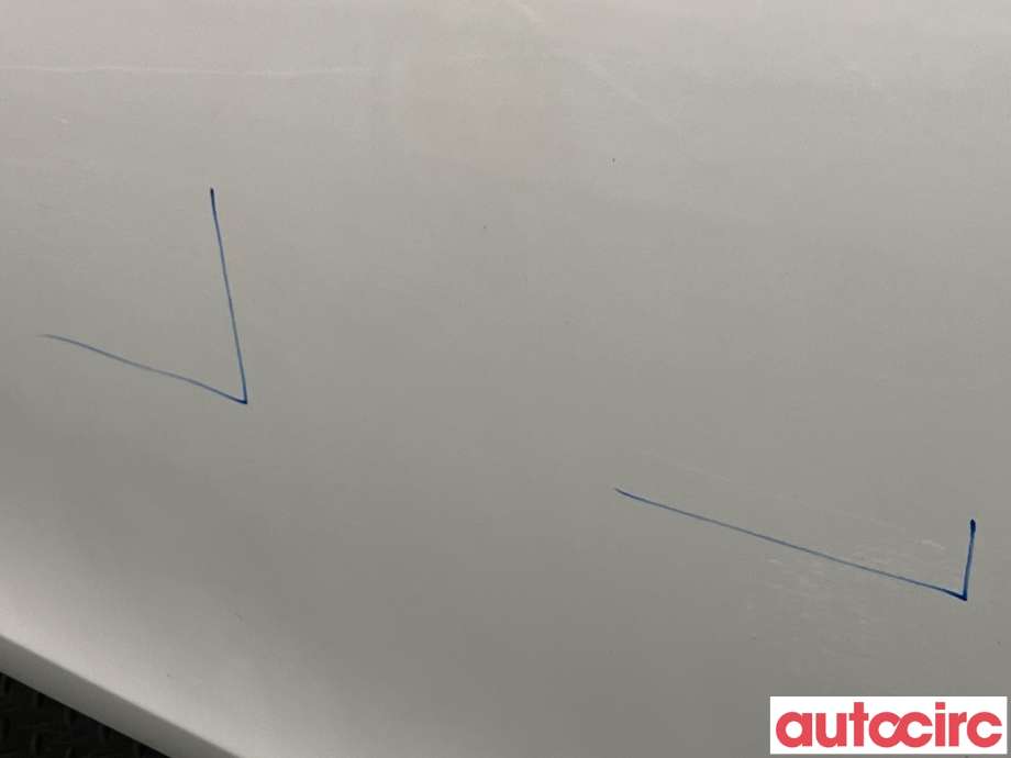 Dør høyre foran til Volvo V40 2012-2019  (VOLVO|32321019)