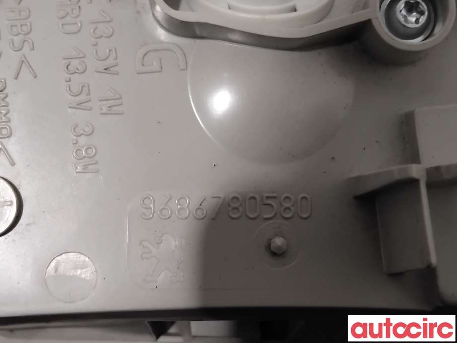 Baklykt venstre indre til Peugeot 508 2011-2014 (Type I, Fase 1)  (PEUGEOT|6350LZ||9686780580)
