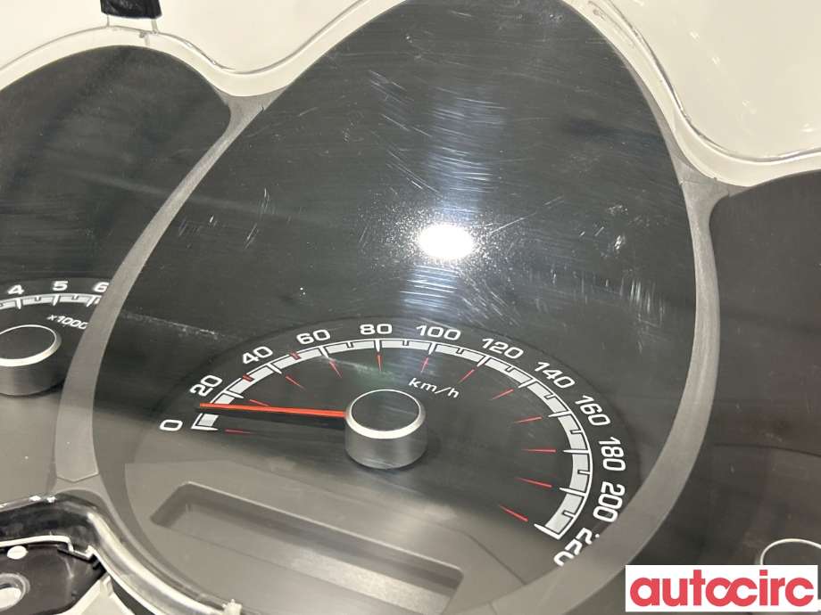 Instrumentpanel til Kia Venga 2010-2017  (KIA|940031P681)