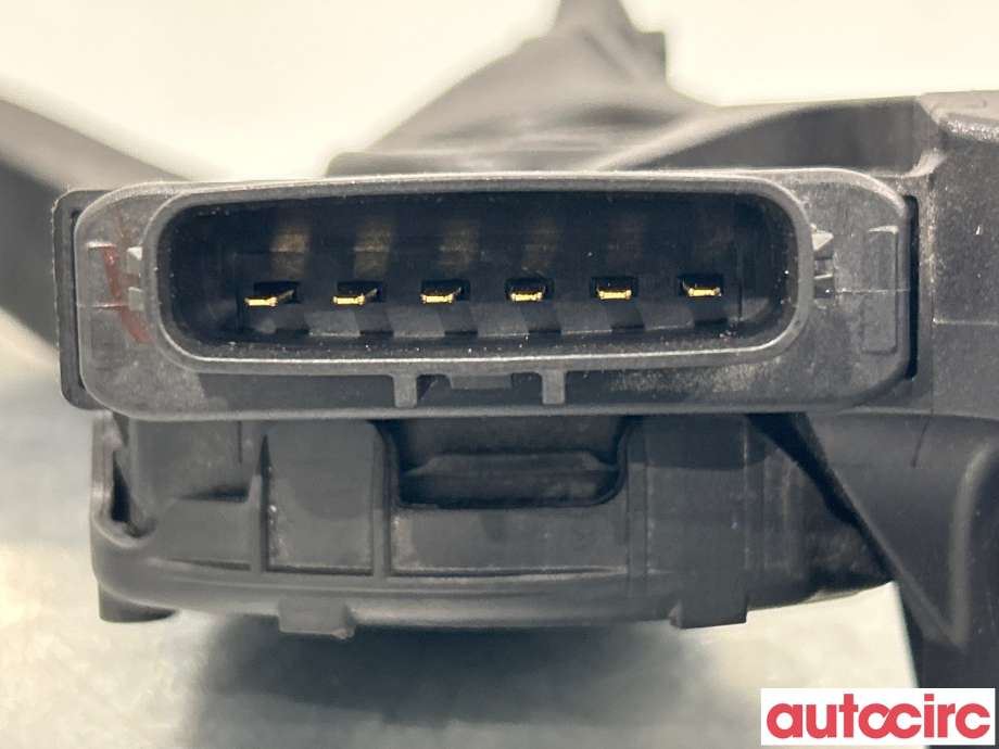 Pedal gass til Mitsubishi Space Star 2013-->> (Type II) (MITSUBISHI|1600A093)