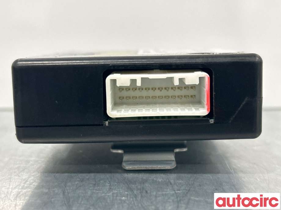 Styreenhet parkering til Mitsubishi Pajero 2007-2016 (Type IV, Fase 1) (MITSUBISHI|8638A033)