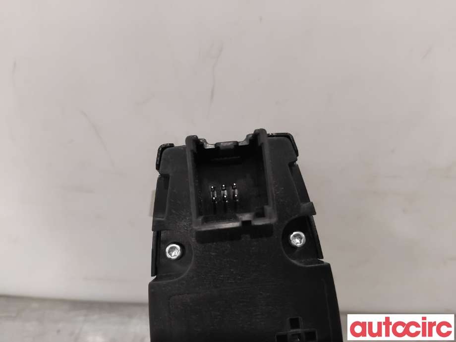 Bryter lys til Ford Focus 2014-2018 (Type III, Fase 2)  (FORD|2044632||F1ET13A024EA)