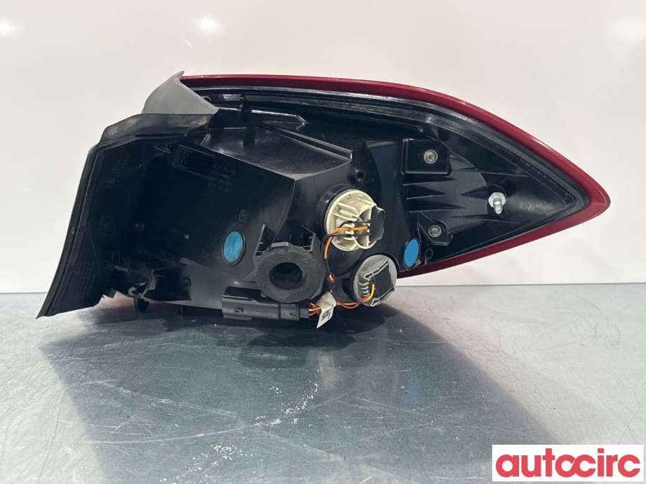Baklykt venstre til Ford Fiesta 2017-->> (Type VII)  (FORD|2646381|H1BB-13405-BK)