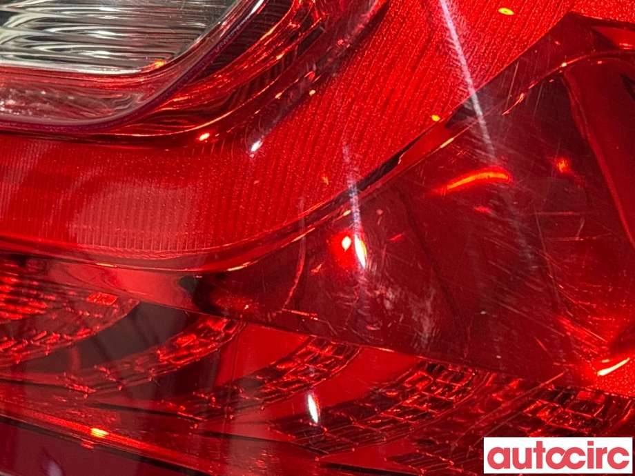 Baklykt høyre til Ford Fiesta 2017-->> (Type VII)  (FORD|2687484|HB1BB-13404-BK)