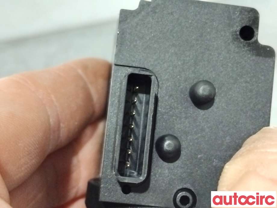 Bryter cruise control til Audi Q7 2006-2010 (Type I, Fase 1)  (AUDI|4E0953521B|)