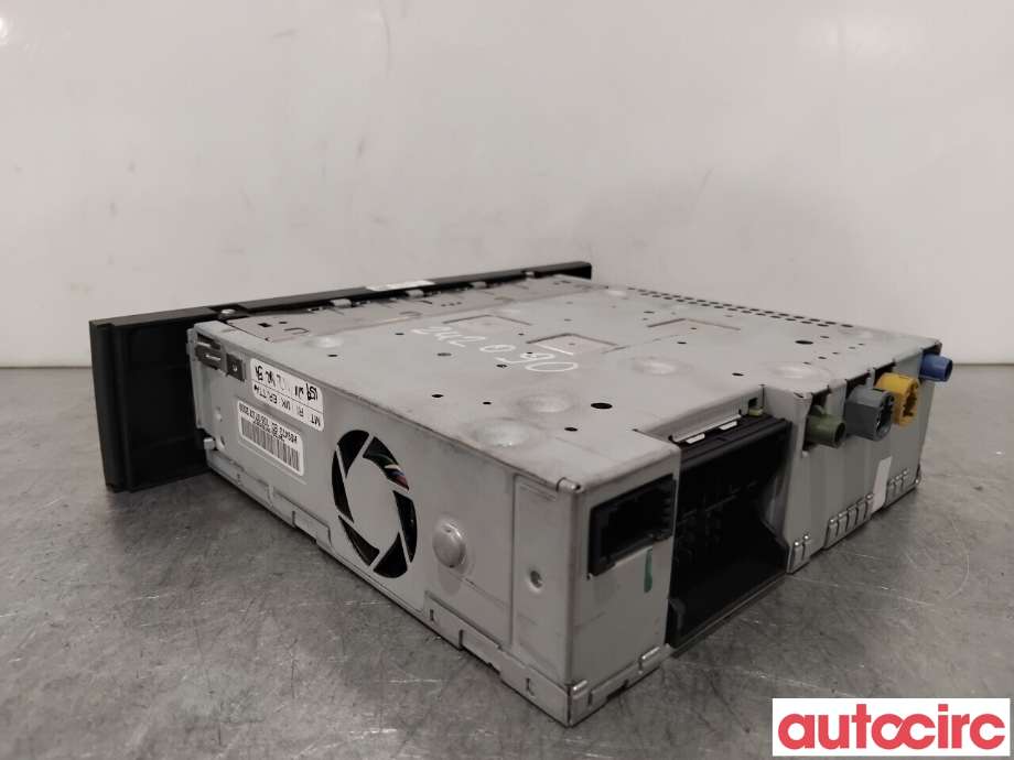 Bilstereo navigasjon til Audi Q7 2006-2010 (Type I, Fase 1)  (AUDI|4L0035666FX|HS9473|4L0035666F)