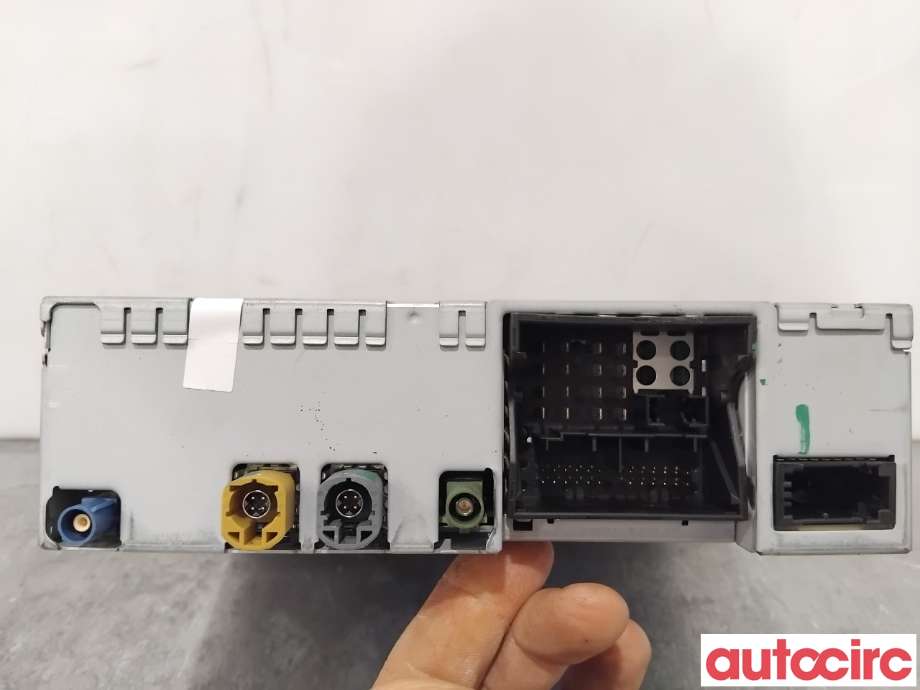 Bilstereo navigasjon til Audi Q7 2006-2010 (Type I, Fase 1)  (AUDI|4L0035666FX|HS9473|4L0035666F)