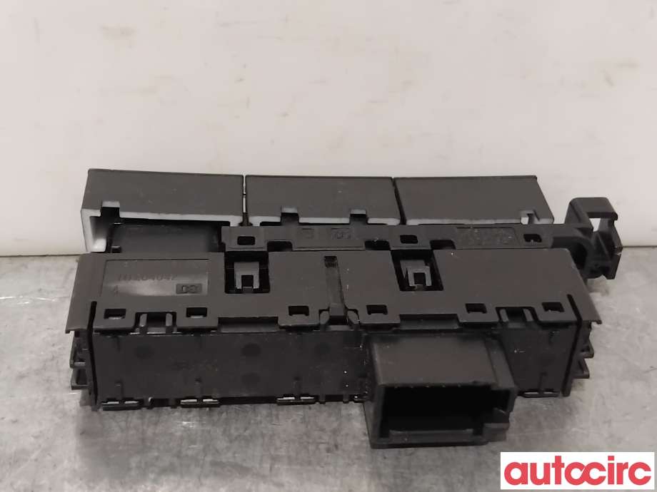 Bryter diverse til VW Golf VII 2012-2017 (Fase 1)  (VOLKSWAGEN|5G1927238E|10097405)