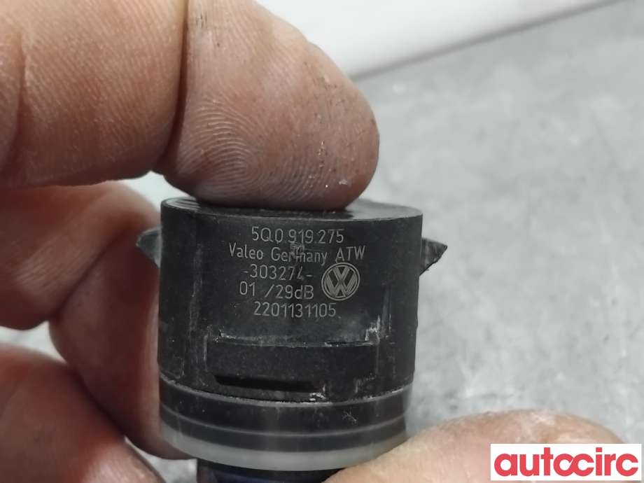 Parkeringssensor foran til VW Golf VII 2012-2017 (Fase 1)  (VOLKSWAGEN|5Q0919275B|303274|5Q0919275)