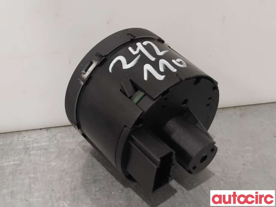 Bryter lys til VW Golf VII 2012-2017 (Fase 1)  (VOLKSWAGEN|5G0941431BD|)