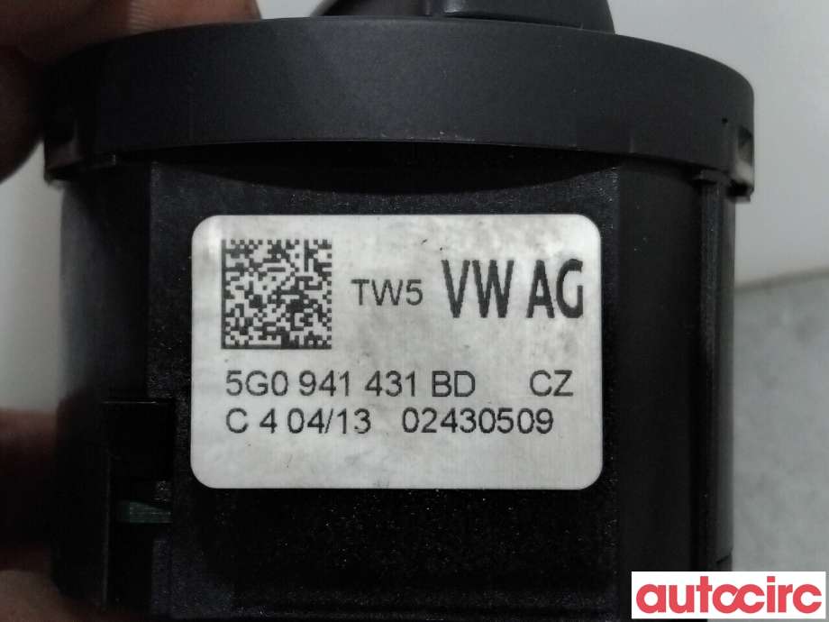 Bryter lys til VW Golf VII 2012-2017 (Fase 1)  (VOLKSWAGEN|5G0941431BD|)