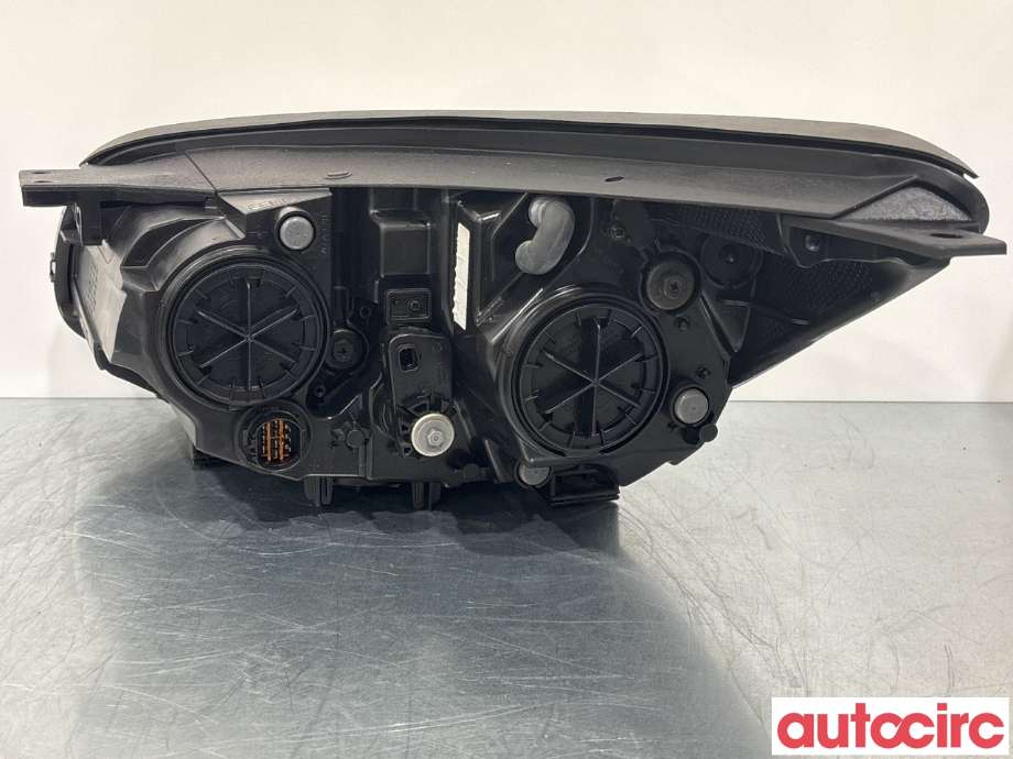 Frontlykt høyre halogen til Kia Soul 2014-2019 (Type II)  (KIA|92102E40101D)