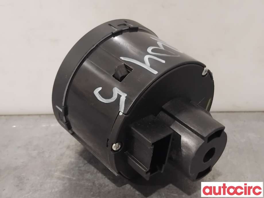 Bryter lys til VW Golf VI 2008-2012  (VOLKSWAGEN|3C8941431B|)