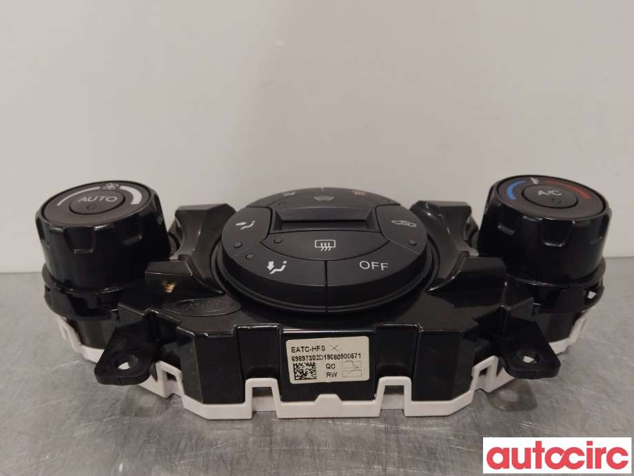 Varmeapparat betjening til Ford Fiesta 2008-2012 (Type VI, Fase 1)  (FORD|1760510|8A6T-18C612-BJ)