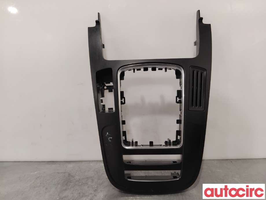 Diverse deler til Audi Q5, 2008-2012 (Type I, Fase 1)  (AUDI|8K0864261B)