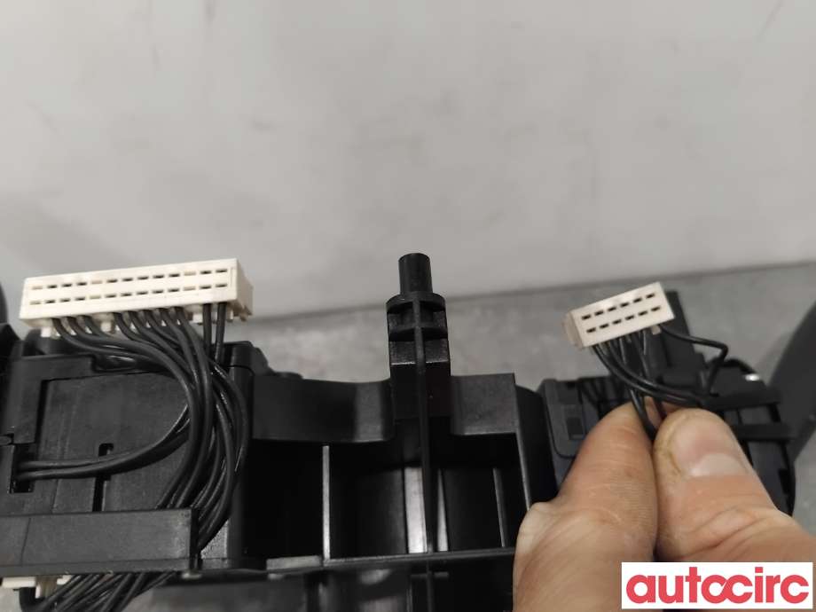 Bryter combi til Audi Q5 2008-2012 (Type I, Fase 1)  (AUDI|8K0953502BK|10001799-06)