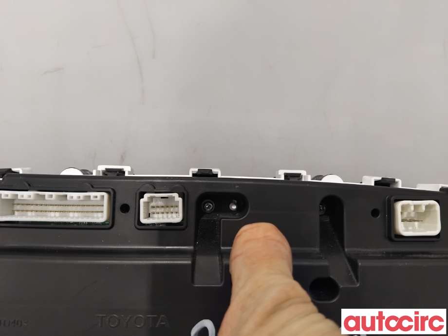Instrumentpanel til Toyota Prius +7 2012-2020 (Type III) (stasjonsvogn) (stasjonsvogn) (TOYOTA|8380947141|940-590|83800-47F51)