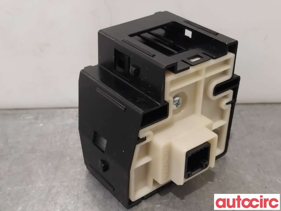 Bryter diverse til Toyota Prius +7 2012-2020 (Type III) (stasjonsvogn) (stasjonsvogn) (TOYOTA|8433047040|)