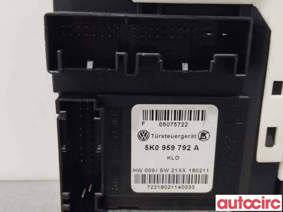 Ruteheis høyre foran til VW Tiguan 2011-2016 (Type I, Fase 2)  (VOLKSWAGEN|5N0959702E|)