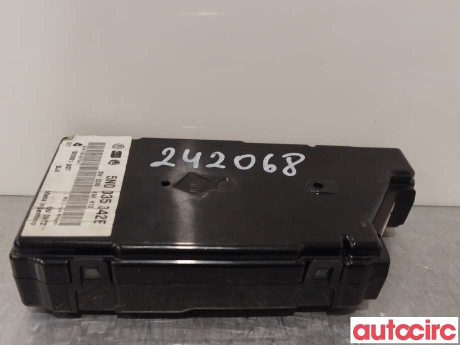 Bilstereo diverse til Škoda Octavia 2009-2013 (Type II, Fase 2)  (SKODA|5N0035342G|5N0035342E)